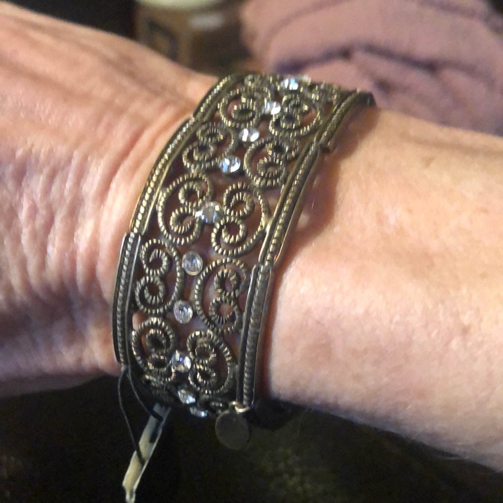 Cookie Lee Stretch Crystal Bracelet